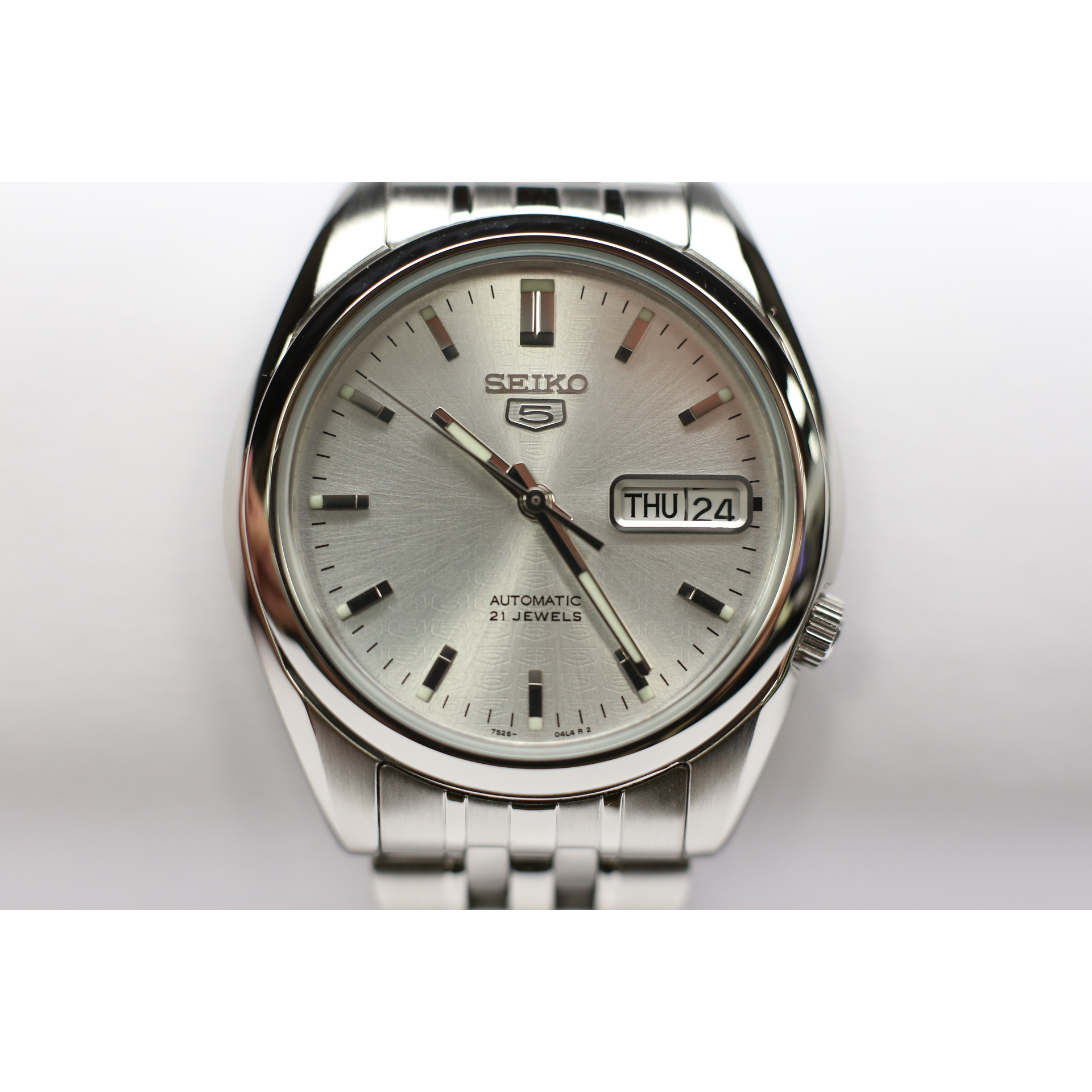 Seiko Men's Seiko 5 Automatic Silver Dial (SNK355K)